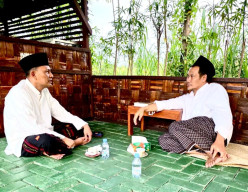"Hla Wong Dia Putune": Membaca Bashirah Gus Baha tentang Rahasia Nasab dan Jalan Sunyi Gus Gudfan