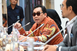 Eric Hermawan: Popularitas Bahlil Harus Dibuktikan Lewat Kinerja Nyata