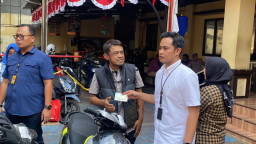 Polsek Tambora Serahkan 6 Motor Hasil Pengungkapan Kasus Curanmor Kepada Pemilik Yang sah
