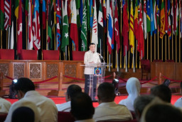 Menko Polkam Djamari Minta LPM Jadi Penggerak Program Pemerintah di Desa