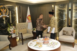 Wakil Ketua DPR RI Sufmi Dasco Ahmad menerima  Penasihat Khusus Presiden Bidang Haji Muhadjir Effendy