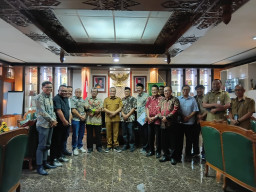 PWI DIY dan Tim Ad Hoc Audiensi dengan Bupati Bantul, Dorong Udin Diusulkan sebagai Pahlawan Nasional