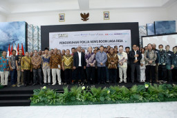 Pengukuhan Pokja News Room Jaga Desa SMSI Lima Provinsi, Hashim Tegaskan Pentingnya Peran Pers di Era Medsos