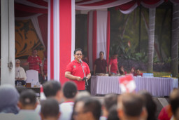 Kick Off Festival Merah Putih, Wamen Viva Yoga Ajak Rakyat Rayakan HUT Ke-81 RI dengan Semangat dan Riang Gembira