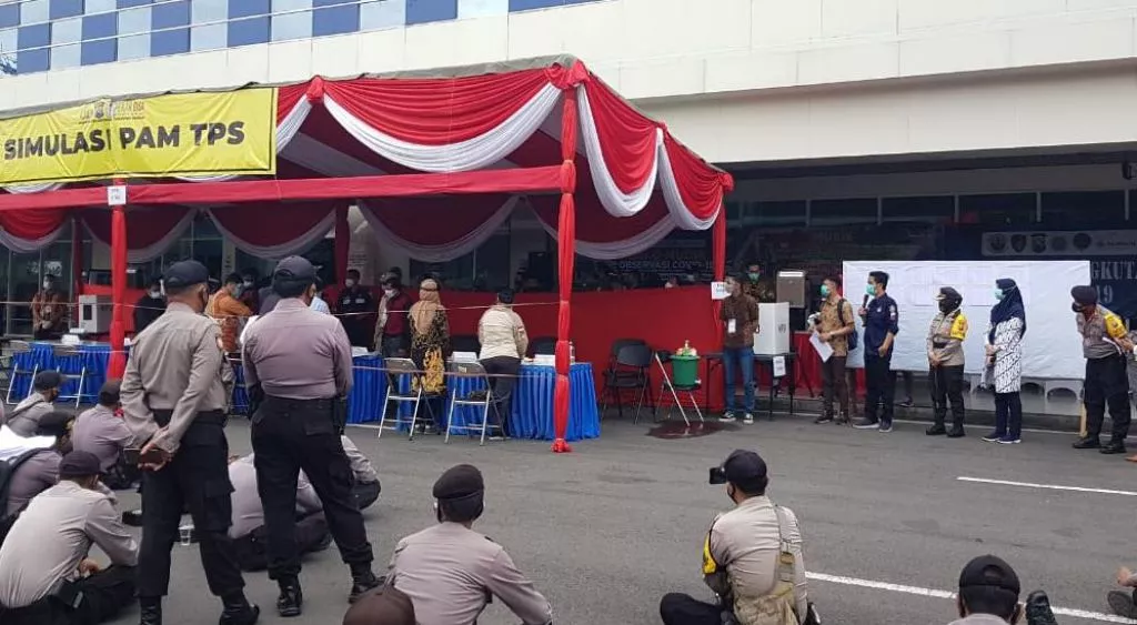 KPU Surabaya Lakukan Simulasi Coblosan di Pelabuhan Tanjung Perak