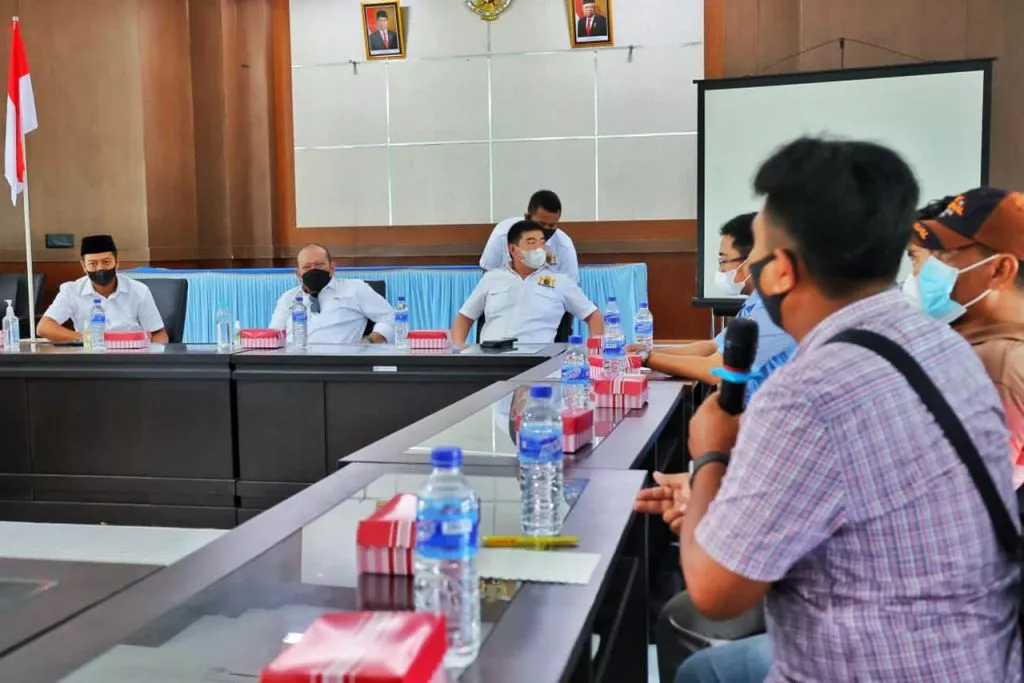 Ketua DPD RI: Pelaku Pungli Penyaluran BST PPKM Harus Ditindak Tegas!