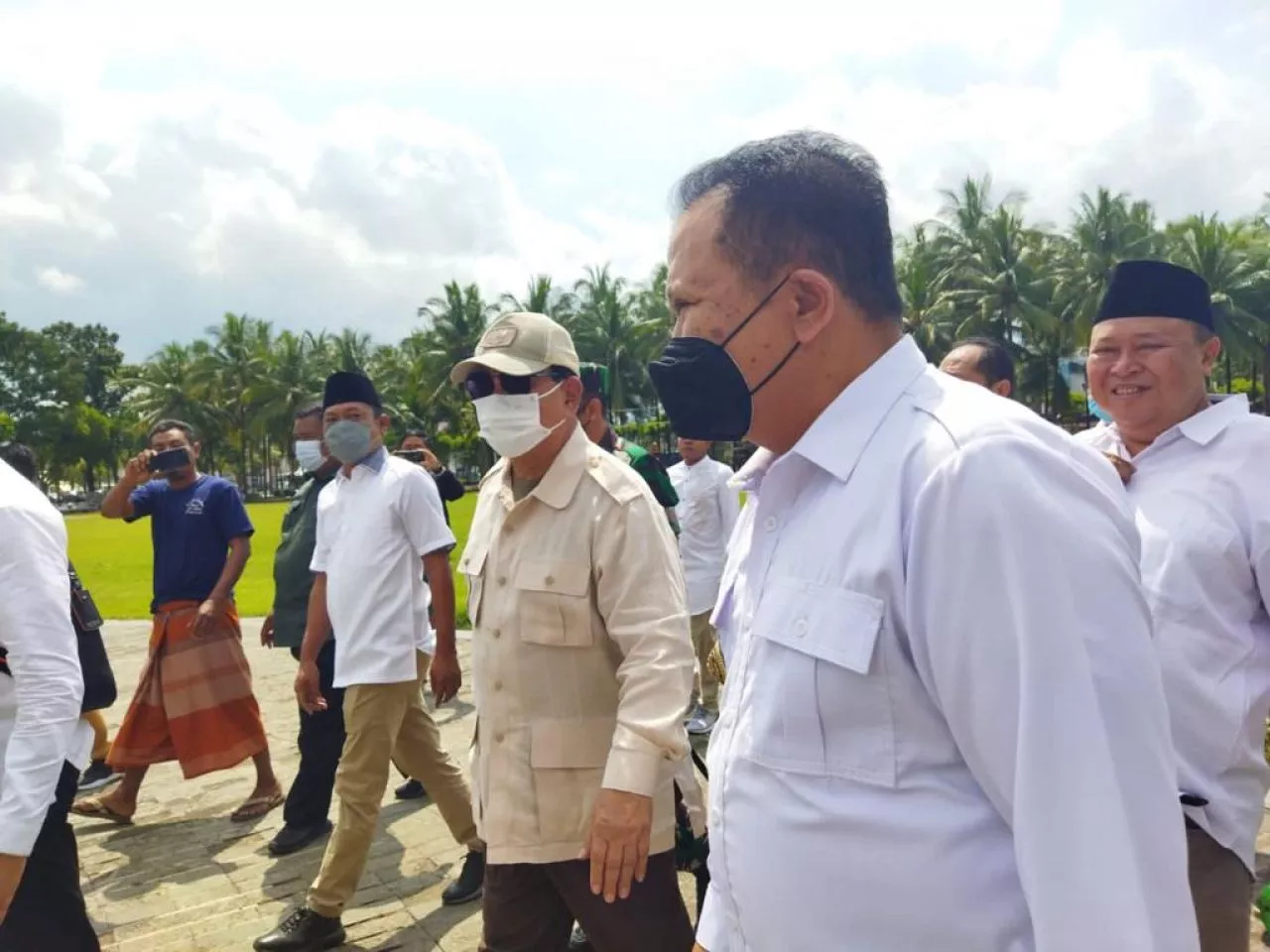Prabowo Kunjungi  Al-Qodiri, Halim : Hanya Silaturahmi Lebaran
