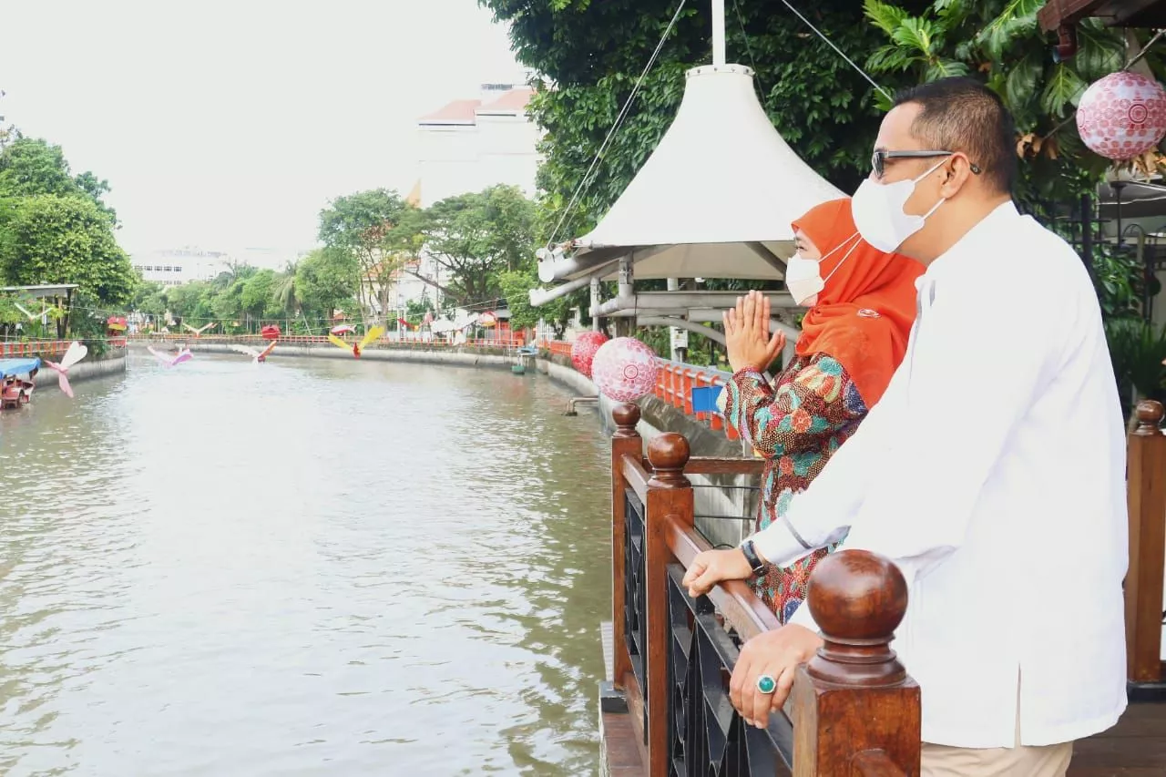 Gayengnya 'Open House' Di Gedung Negara Grahadi