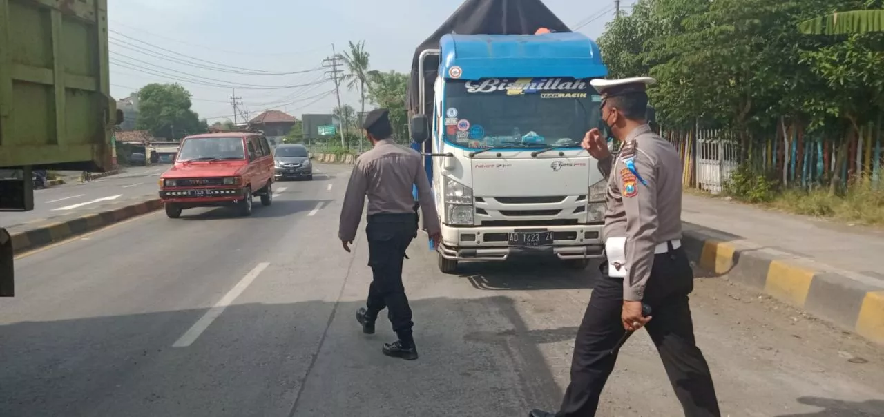 Kesembuhan PMK di Pasuruan 35 Persen, Polres Pasuruan Kota Terus Lakukan Pengecekan Mobilitas Hewan Ternak