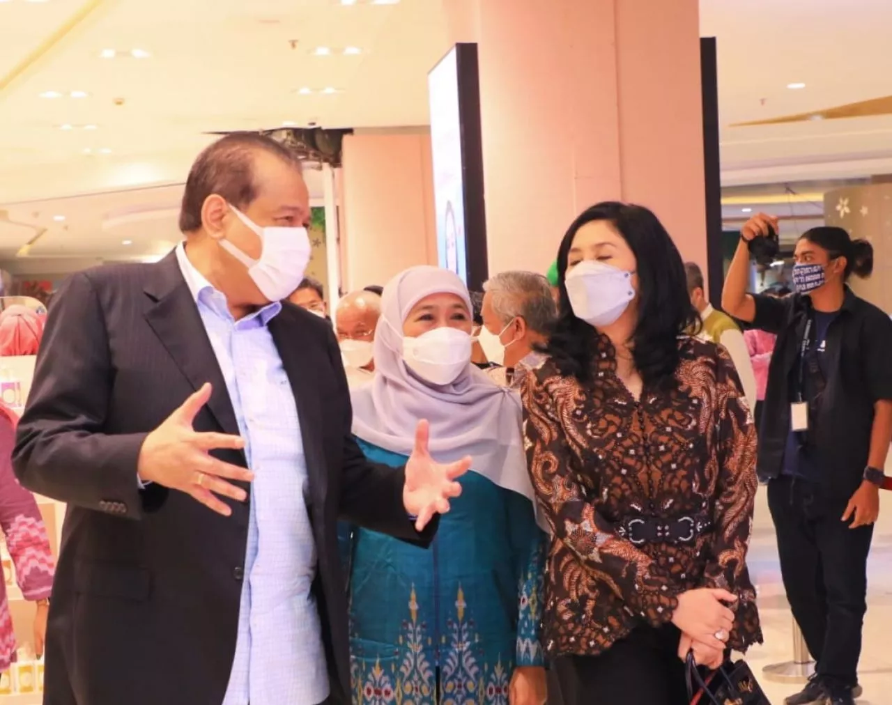 Sempat Disoal Dewan Terkait SLF, Khofifah Sambut Positif Kehadiran Trans Icon