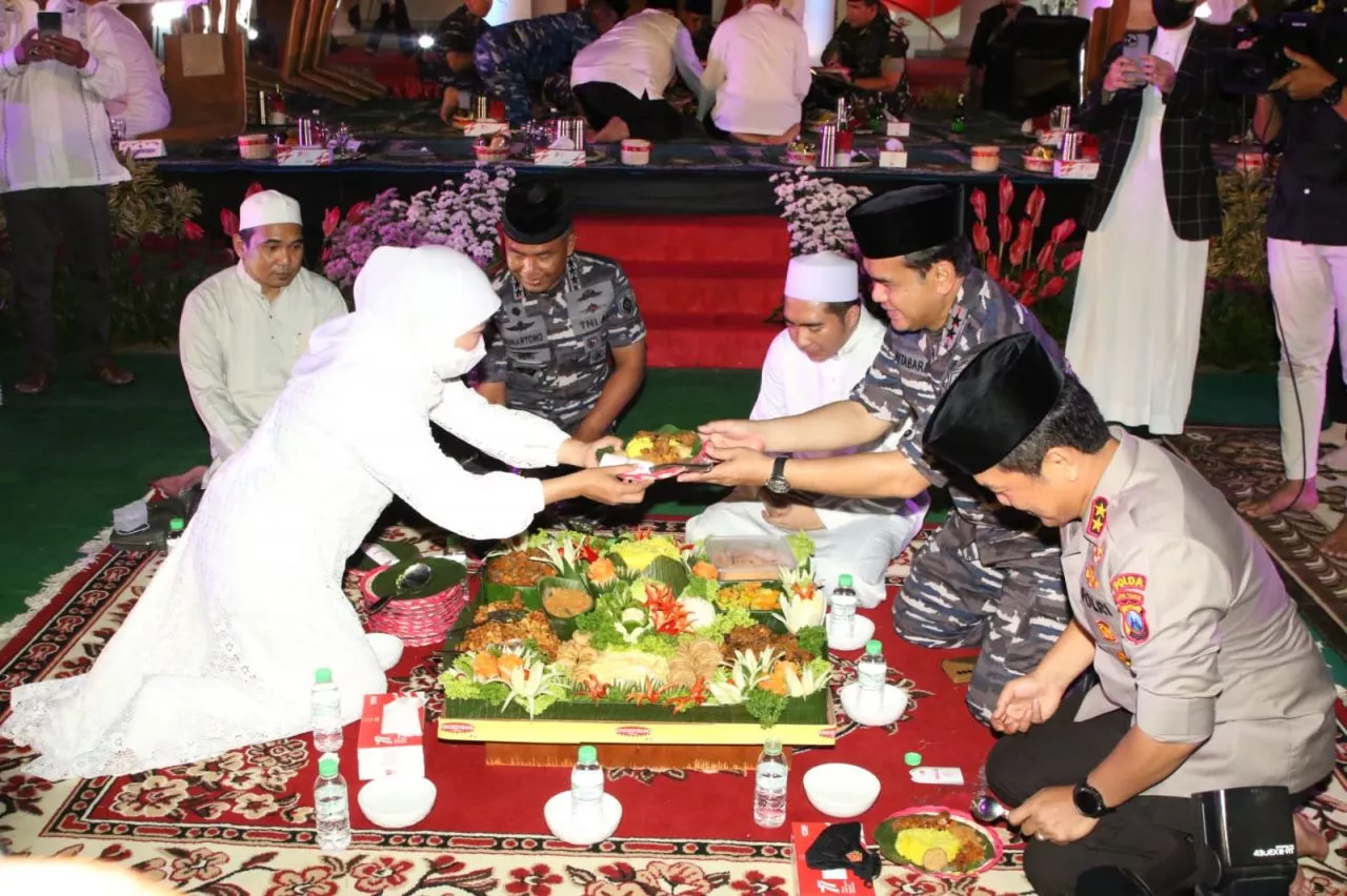 Gubernur Khofifah Syukuri Kemerdekaan Lewat Dzikir Kebangsaan