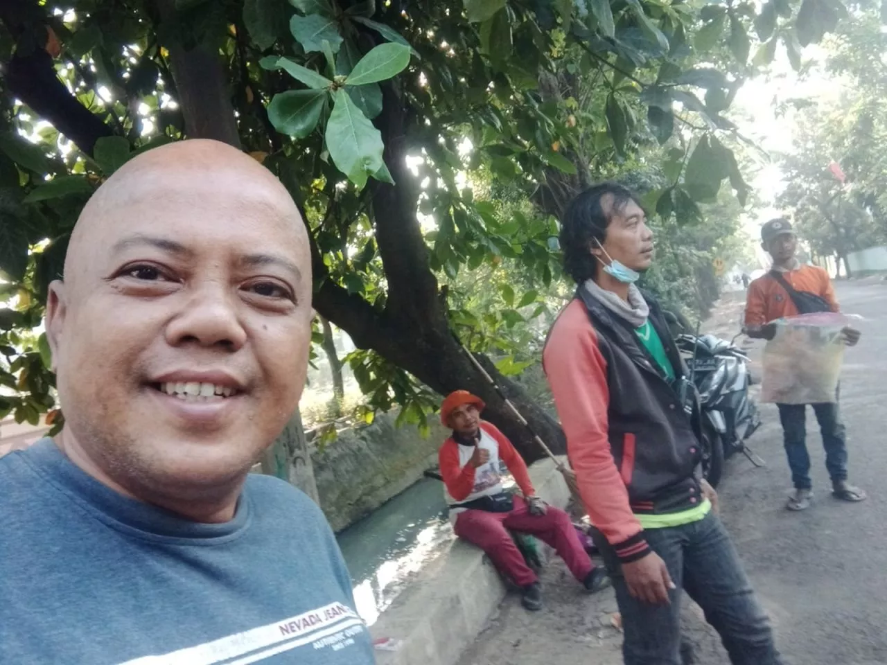 Sisi Lain Kehidupan Di Kota Pahlawan