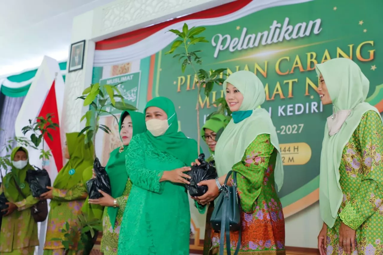 Sedekah Oksigen, Kader Muslimat NU Kediri Diingatkan Soal Krisis Pangan