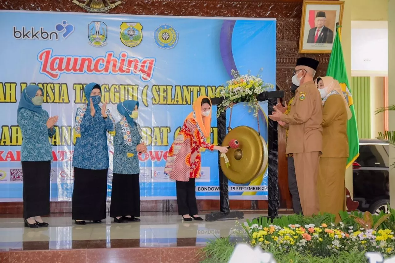 Sekolah Lansia Tangguh dan Sekolah Orang Tua Hebat ada di Kabupaten Bondowoso
