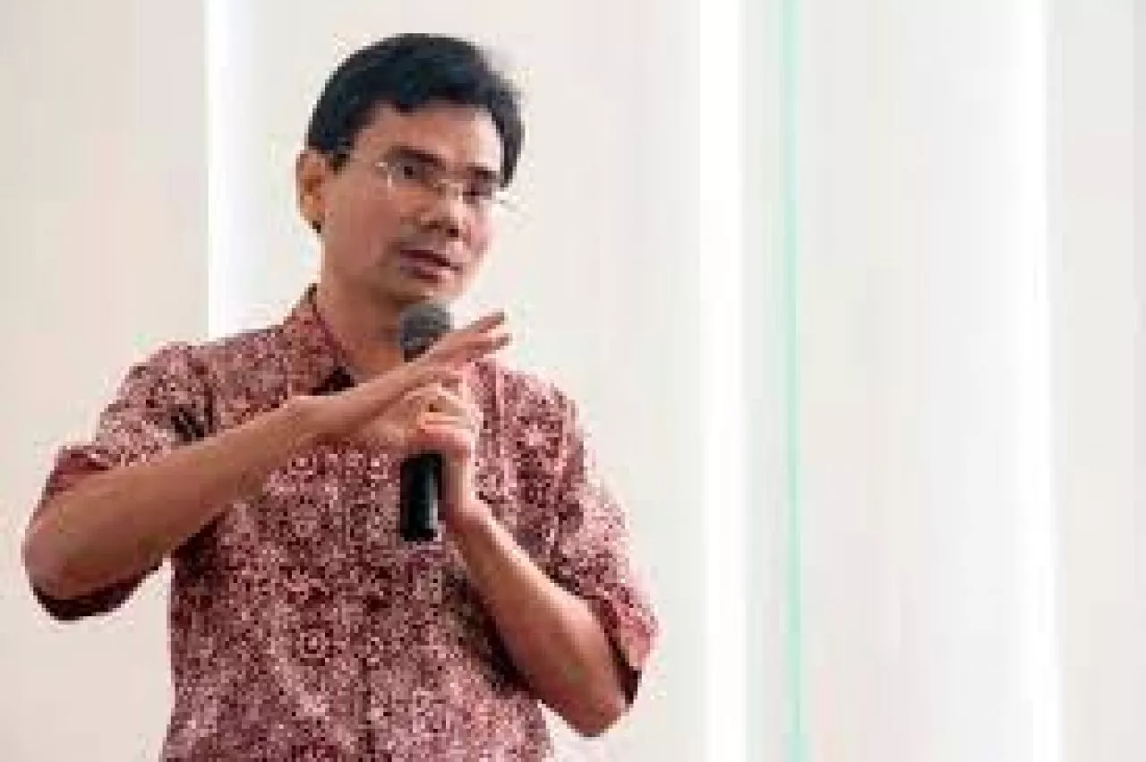TNI Paling Dipercaya Publik, DPR Peringkat 12
