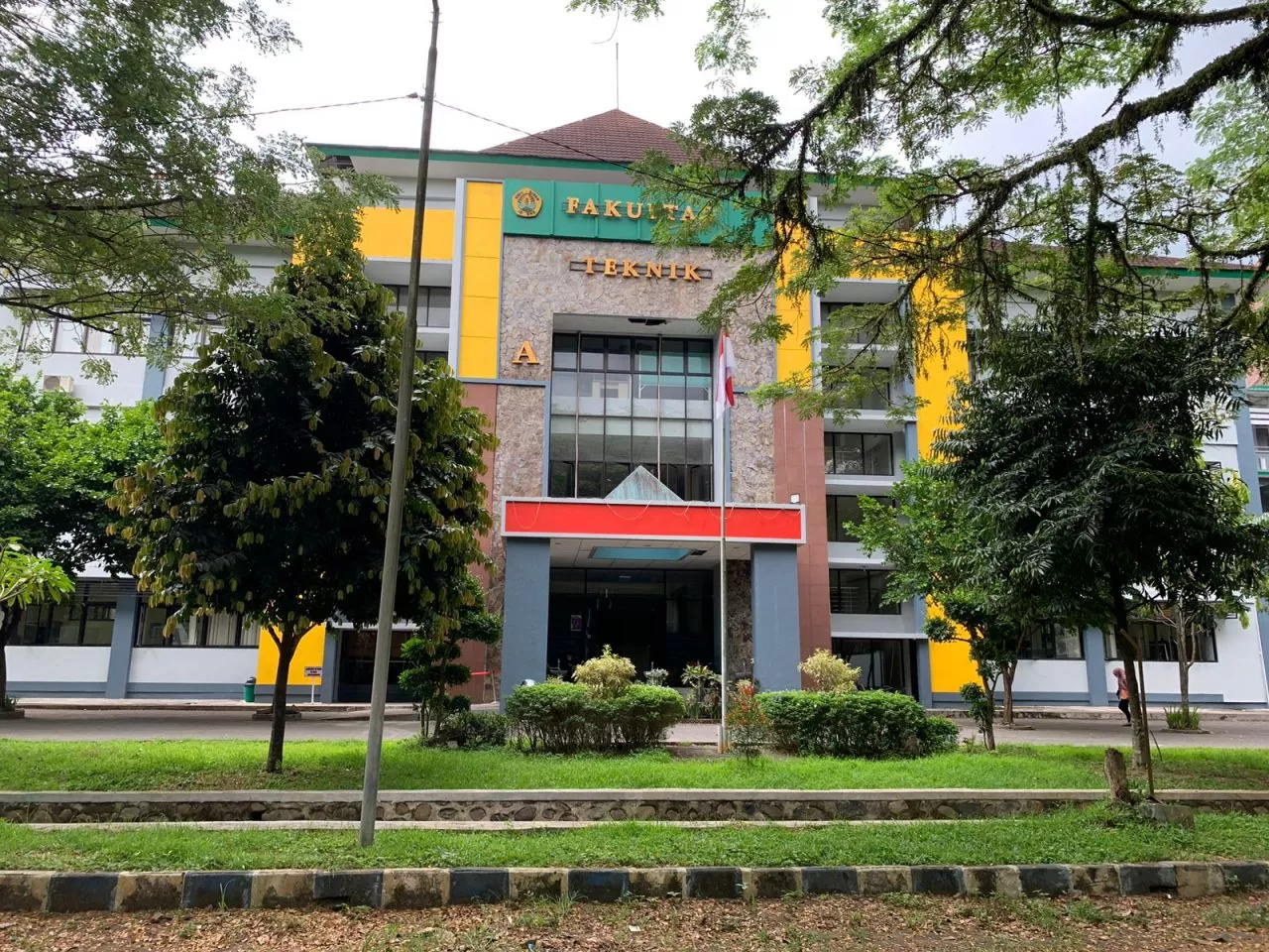 Pasca Mengikuti Ospek, Puluhan Mahasiswa Fakultas Teknik Universitas Jember Stres