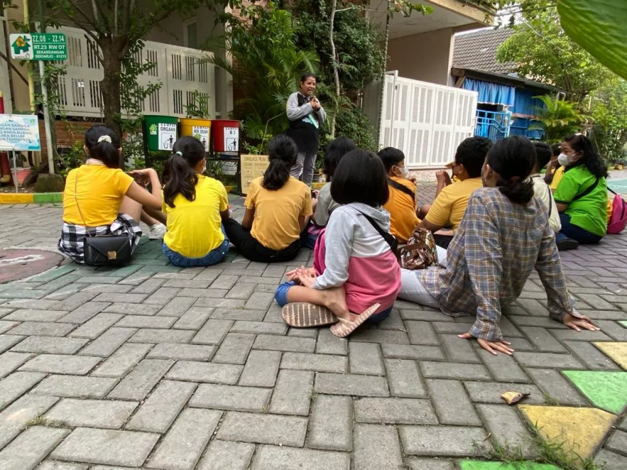 Komisi Anak GKI Sidoarjo Ajak Anak-anak ke Kampung Edukasi Sampah