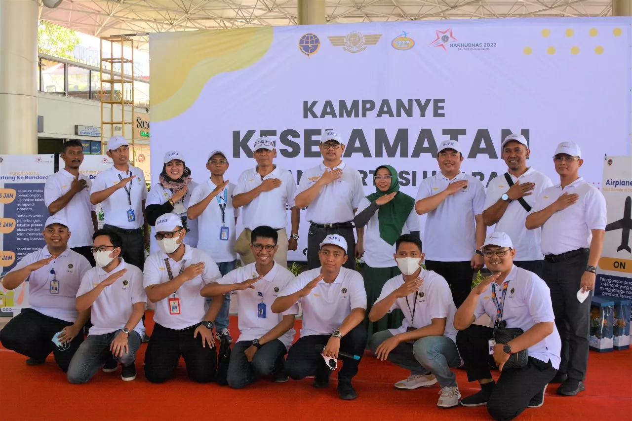 Kampanye Keselamatan, Kantor Otoritas Bandara Udara Wilayah III Juanda Bagikan 1000 Merchandise
