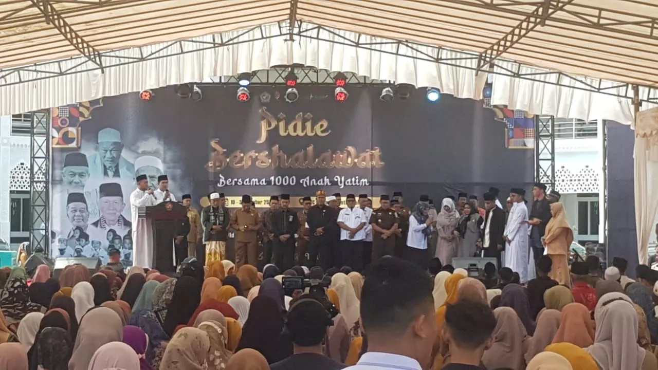 Ribuan Warga Pidie banjiri PCC Sambut Maulid Akbar dalam Pidie Ber-Sholawat