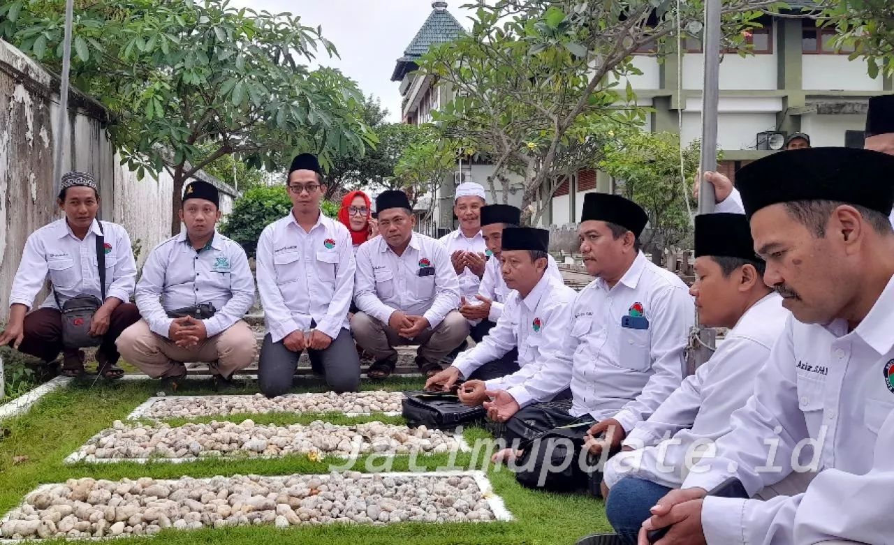 Teladani Perjuangan Tokoh Nasional, Bamusi Surabaya Gelar Doa di Makam KH Ahmad Dahlan