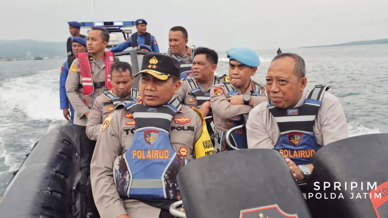 Hari Kedua KTT G20 , Kapolda Jatim Pimpin Patroli Laut di Selat Bali