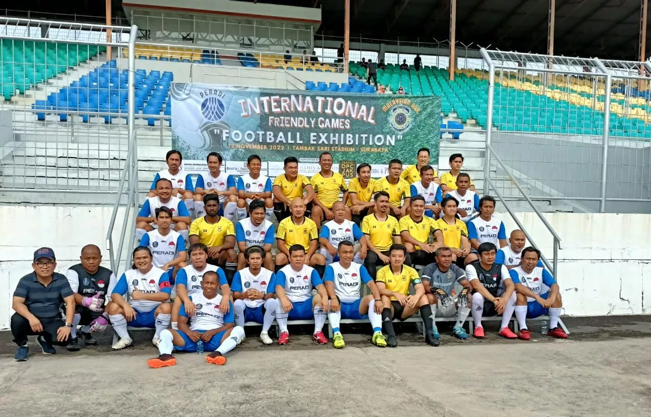 Pertandingan Olahraga PERADI Melawan Tim Advocat Malaysia