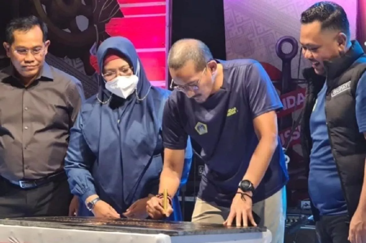 Wisata Kota Tua Gresik Diresmikan Menteri Pariwisata dan Ekonomi Kreatif (Menparekraf) Sandiaga Uno