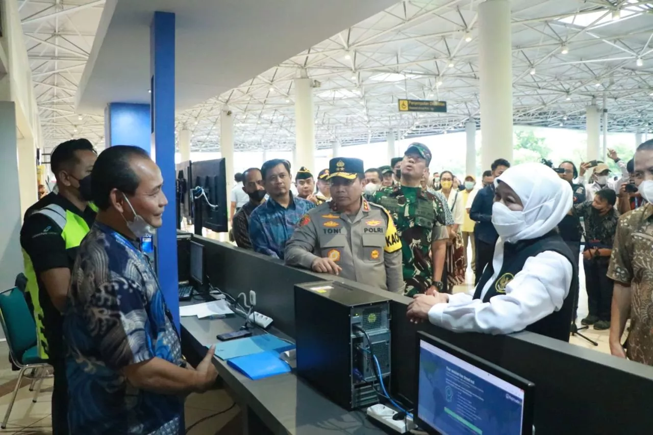 Hadapi Libur Nataru, Forkopimda Jatim Cek Kesiapan Moda Transportasi, Pelabuhan, Bandara dan Termina