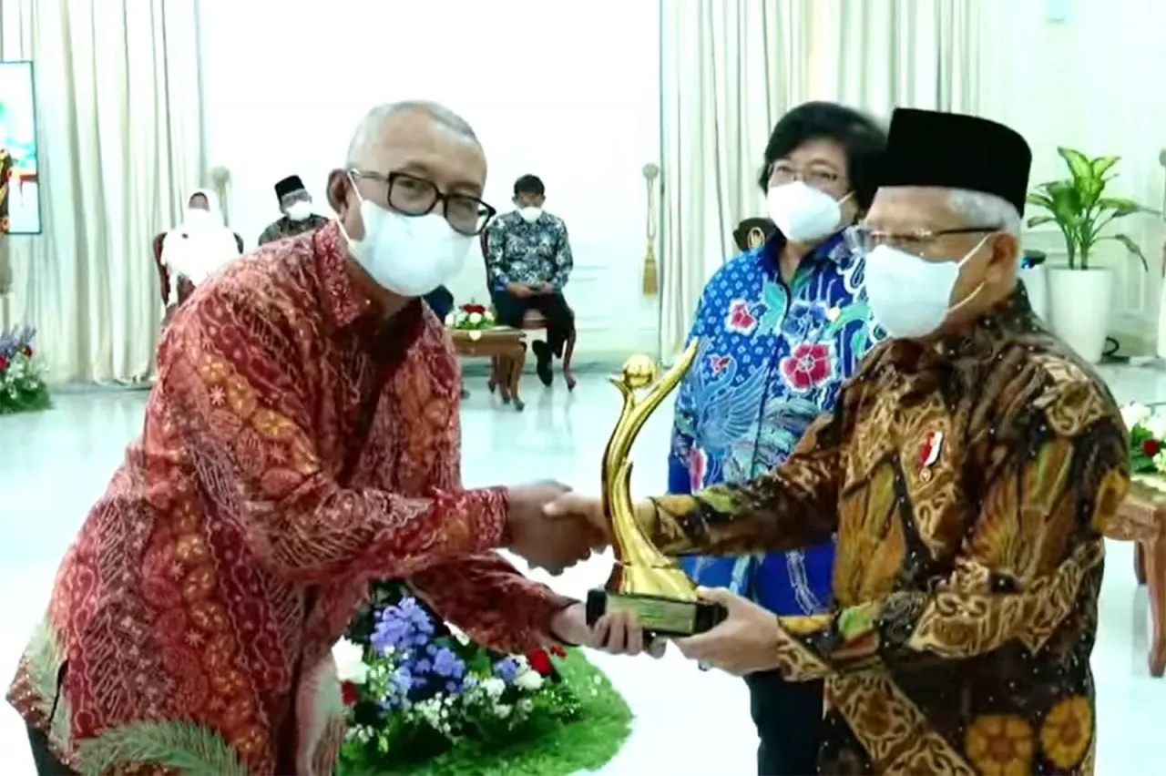 SIG Raih Satu Penghargaan PROPER Emas dan Tujuh  Penghargaan PROPER Hijau dari KLHK