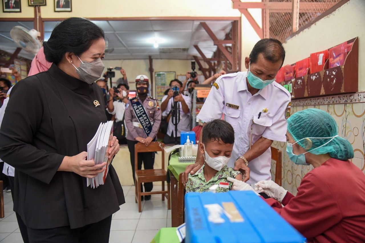 Puan: Permudah Masyarakat Mudik dengan Percepat Vaksinasi Covid-19