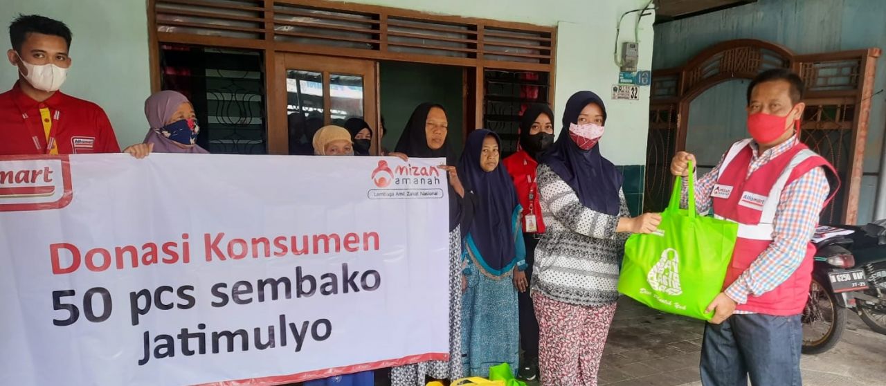 Mizan dan SAT Bagikan Sembako