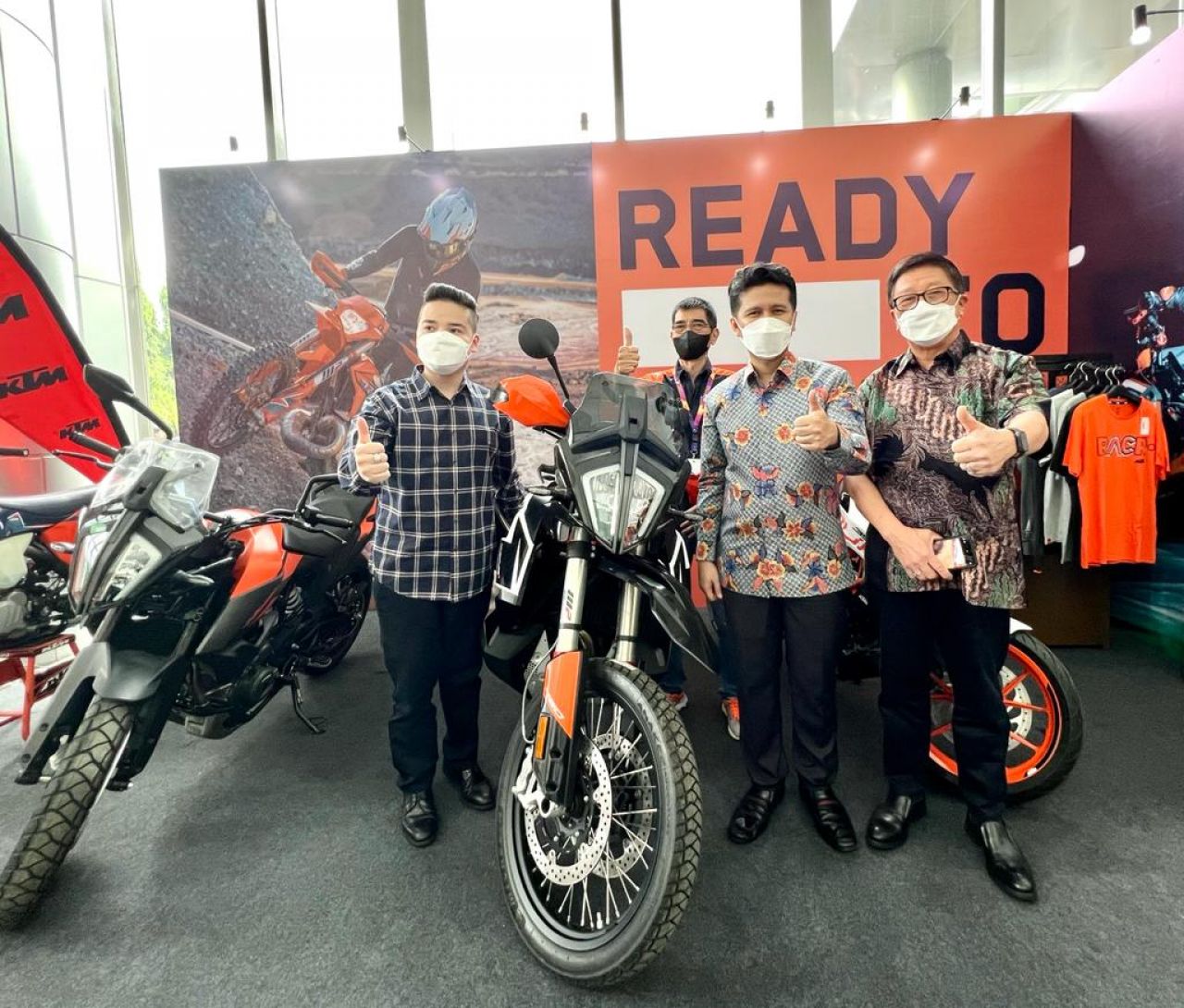 Indonesia International Motor Show (IIMS) Surabaya 2022 di Grand City Convention Center