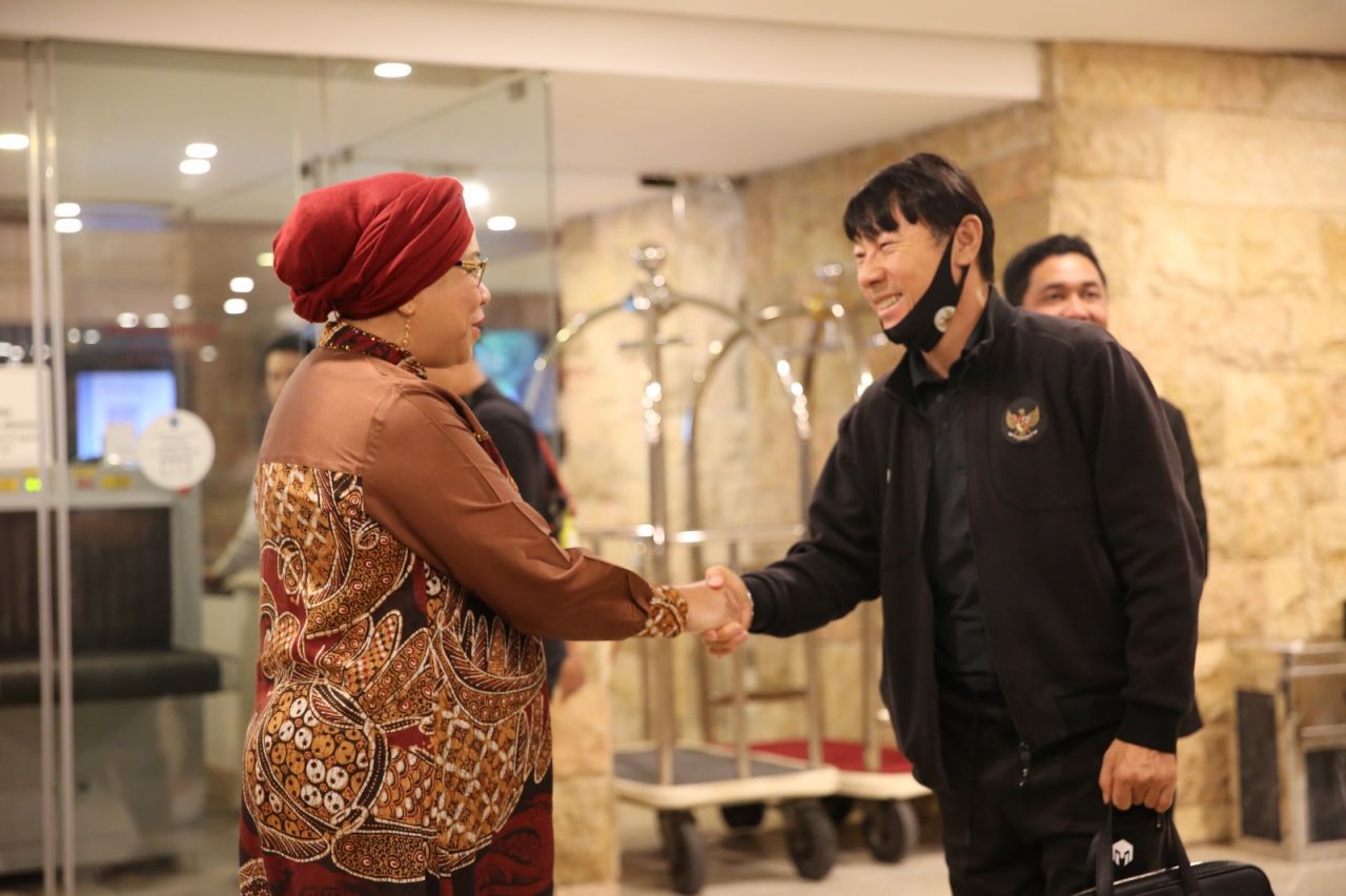 Duta Besar Indonesia untuk Kuwait, Ibu Lena Maryana 