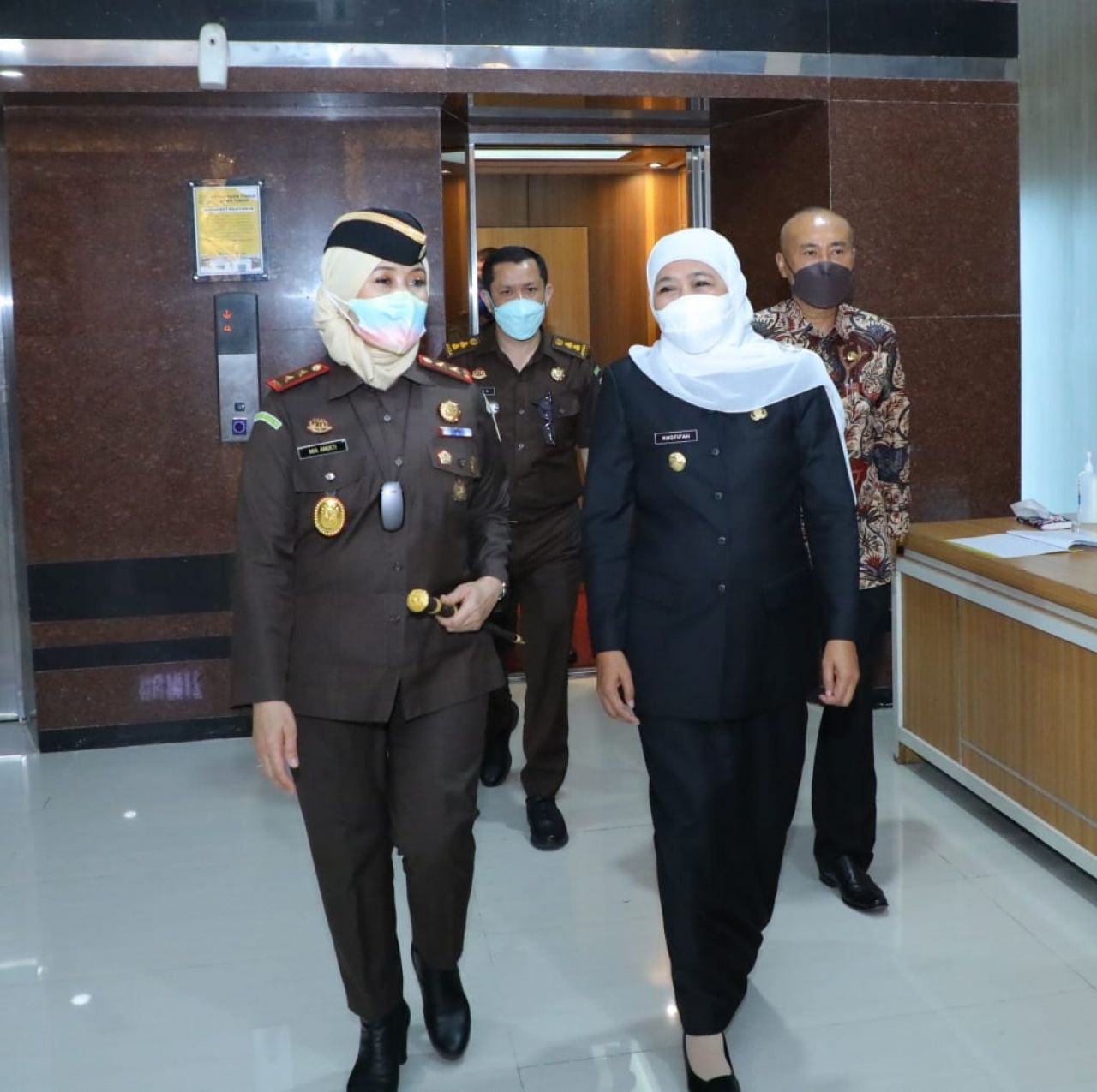 Gubernur Jawa Timur Khofifah Indar Parawansa mengapresiasi inovasi Aplikasi Terintegerasi yang diluncurkan Kepala Kejaksaan Tinggi (Kejati) Jatim Dr. Mia Amiati SH MH 