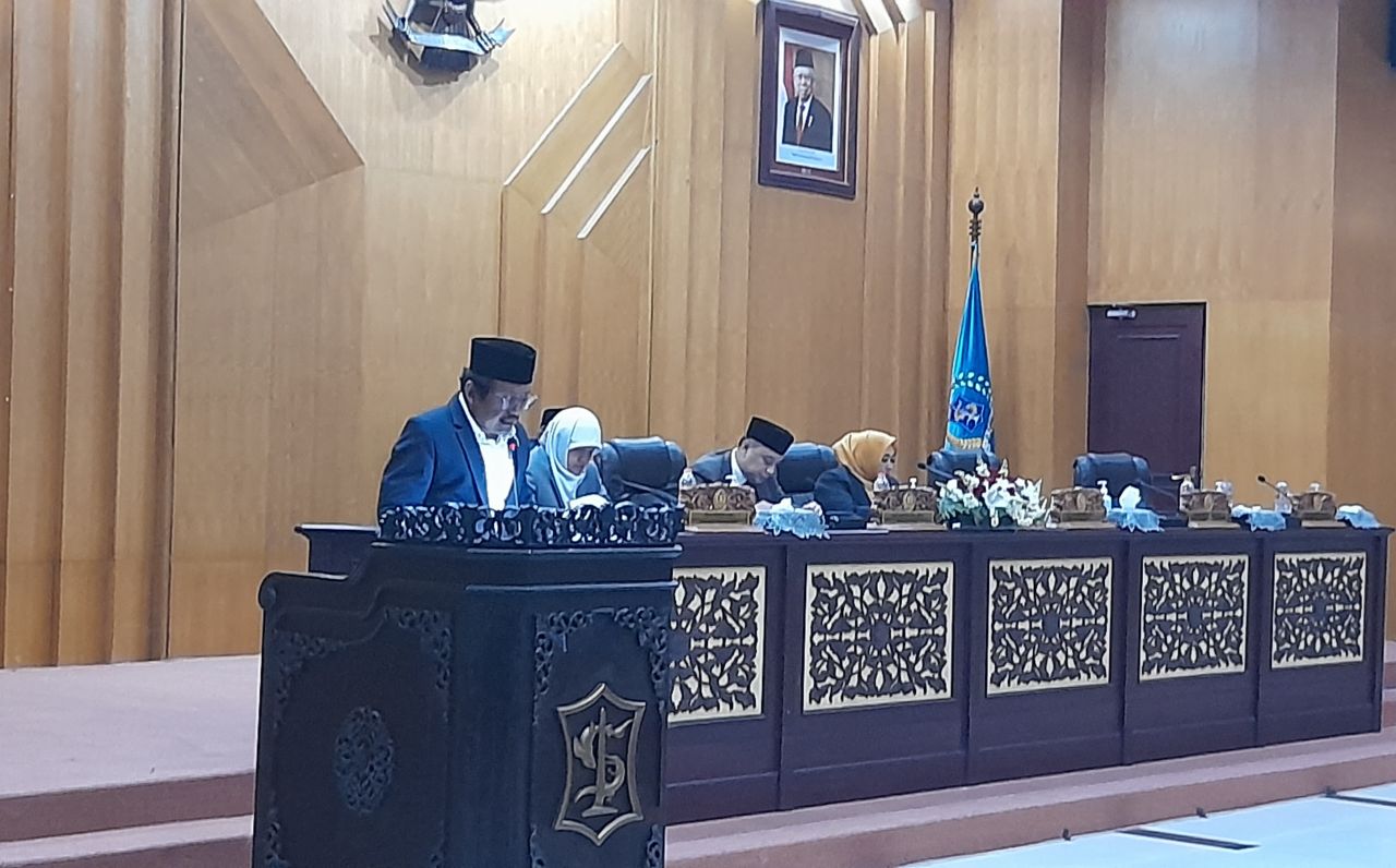 Lugas, di Depan Eri Cahyadi PSI Minta Pemkot Tekankan Prinsip Transparansi