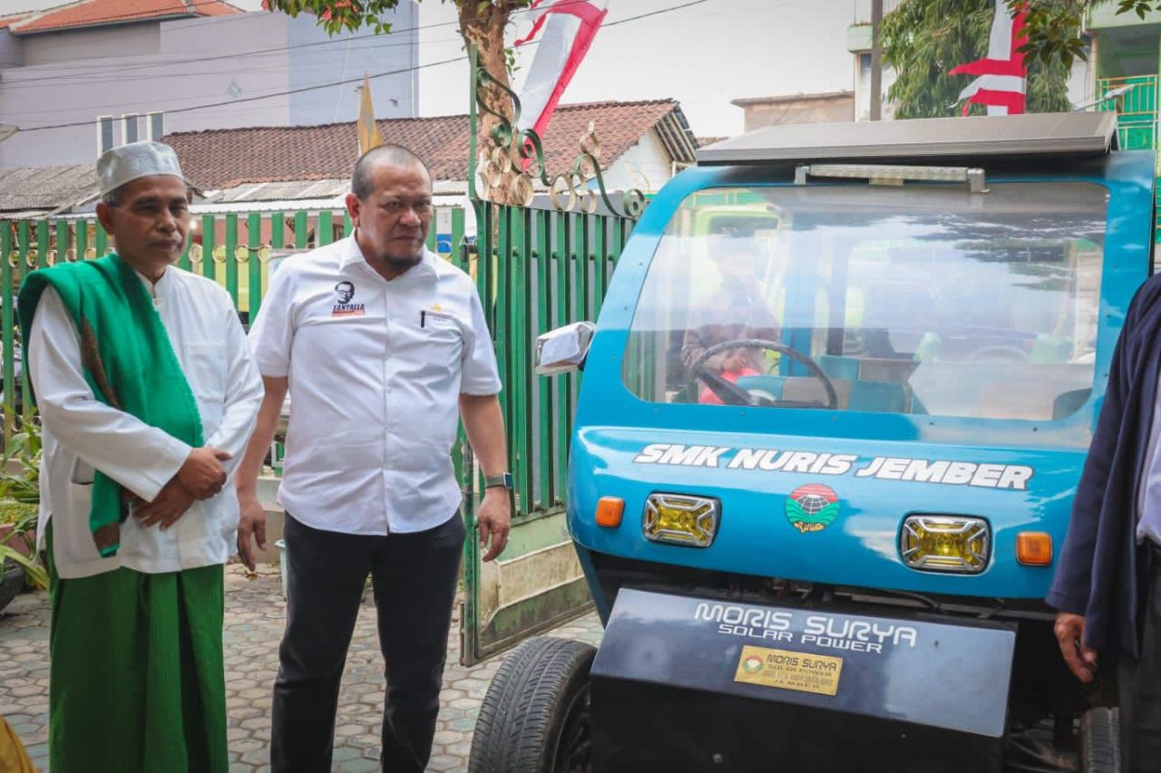 LaNyalla Puji Santri Jember, Ciptakan Golf Care Berbahan Bakar Listrik dan Tenaga Surya