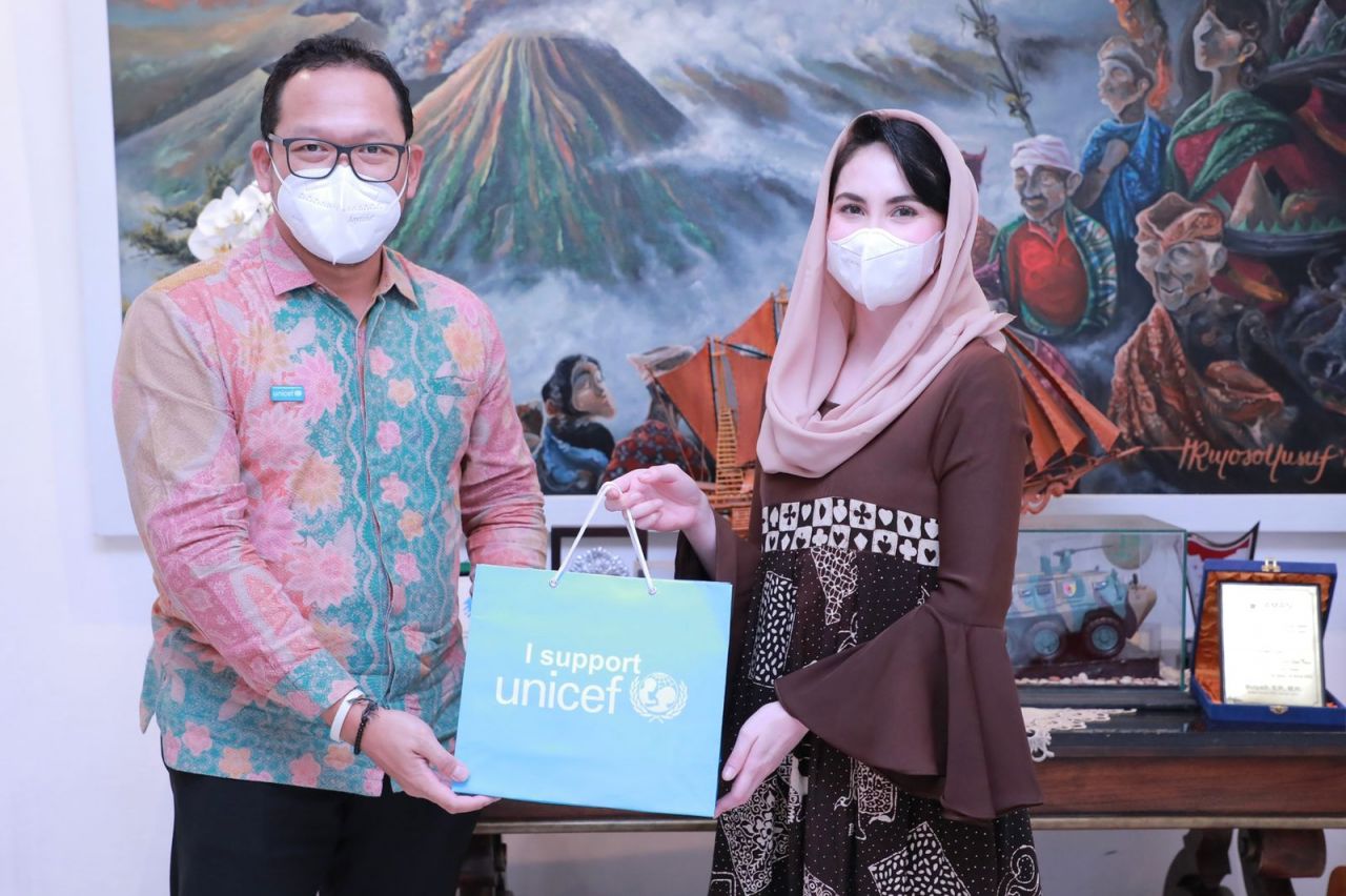 UNICEF berkolaborasi dengan PKK Jatim Dalam Pemenuhan Hak Anak Untuk Imunisasi