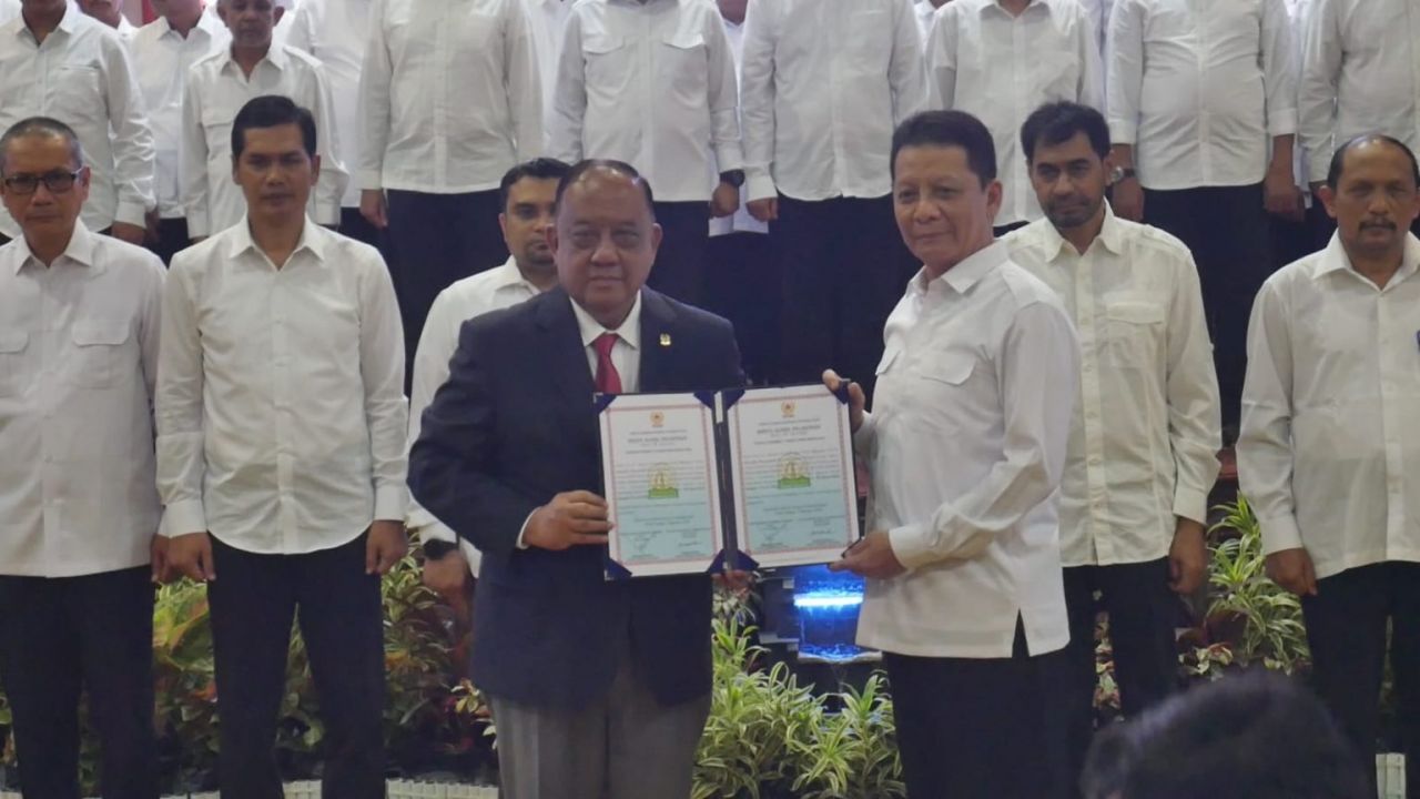 Ketum KONI Pusat Melantik Pj Gubernur Aceh Achmad Marzuki sebagai Ketua PB.PON XXI/2024