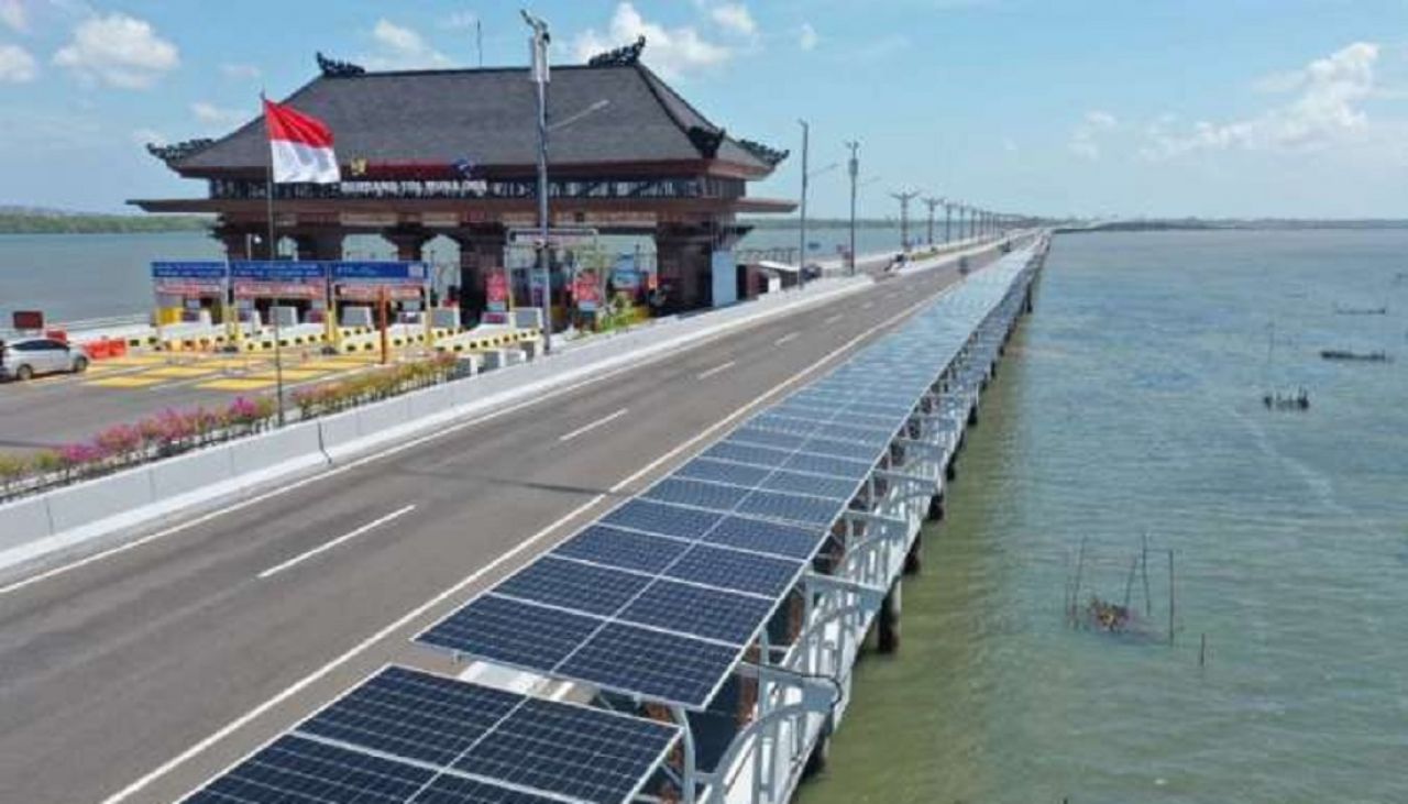 Dukung G20, PLTS di Jalan Tol Bali-Mandara Resmi Beroperasi