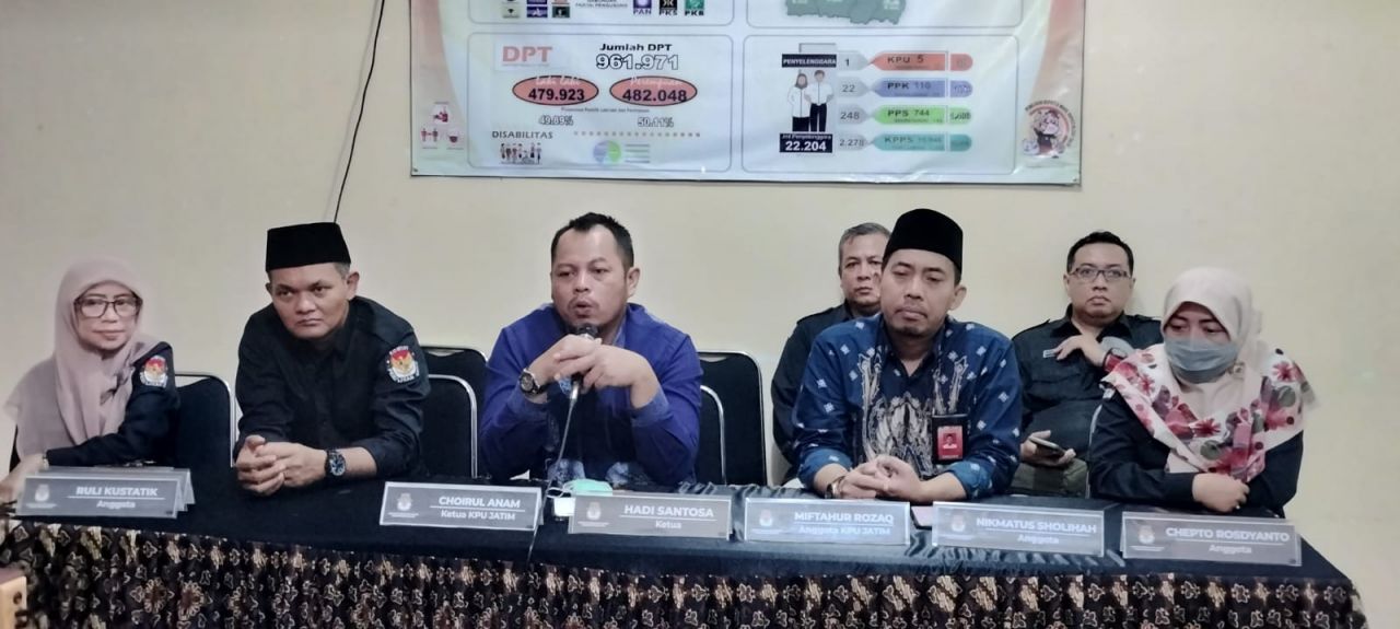 KPU Jatim Monitoring dan Evaluasi Pengelolaan Logistik dan Keuangan di 5 KPU Kabupaten/Kota.