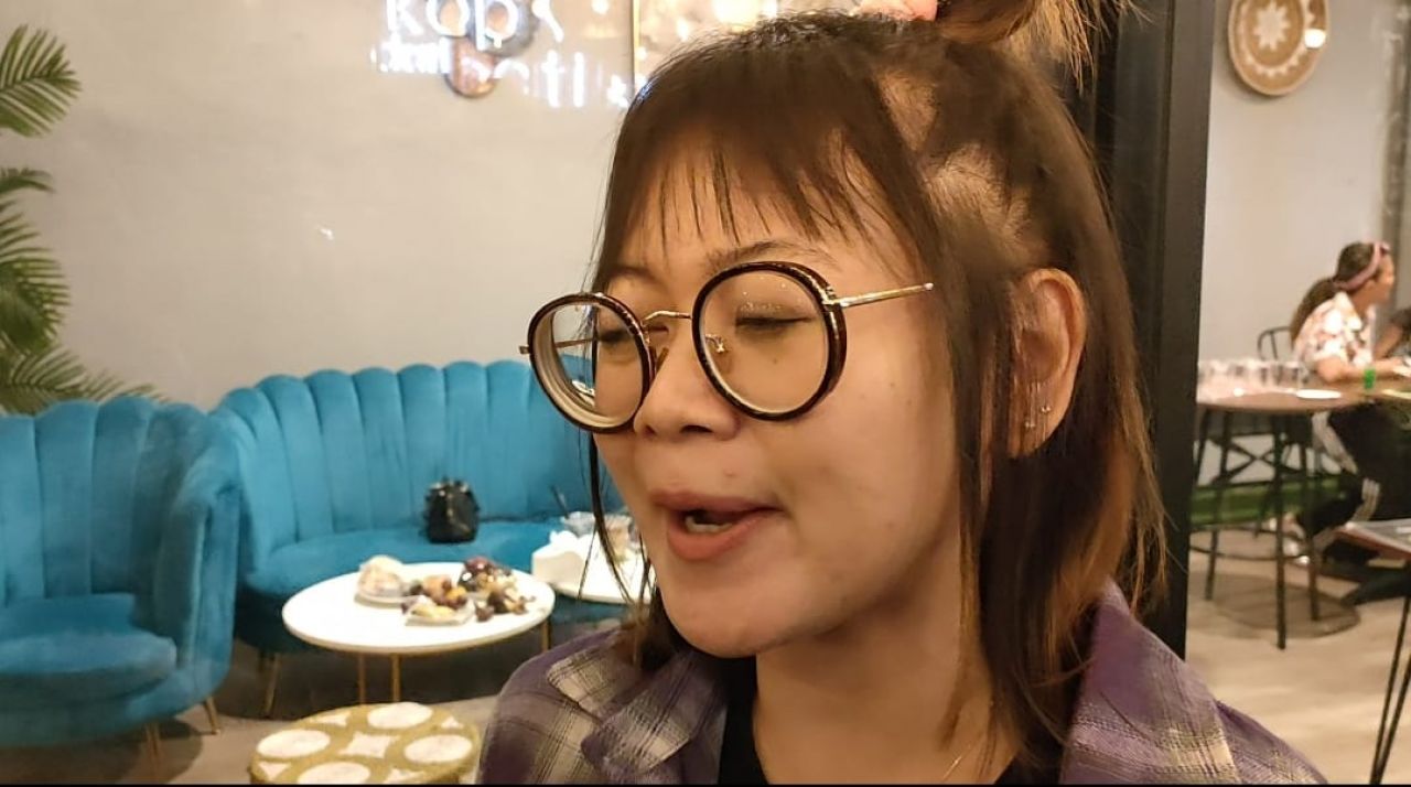 Mengenal Ratna Koin Sang Pencipta Lagu 'Aku Yang Dulu Bukan Yang Sekarang'