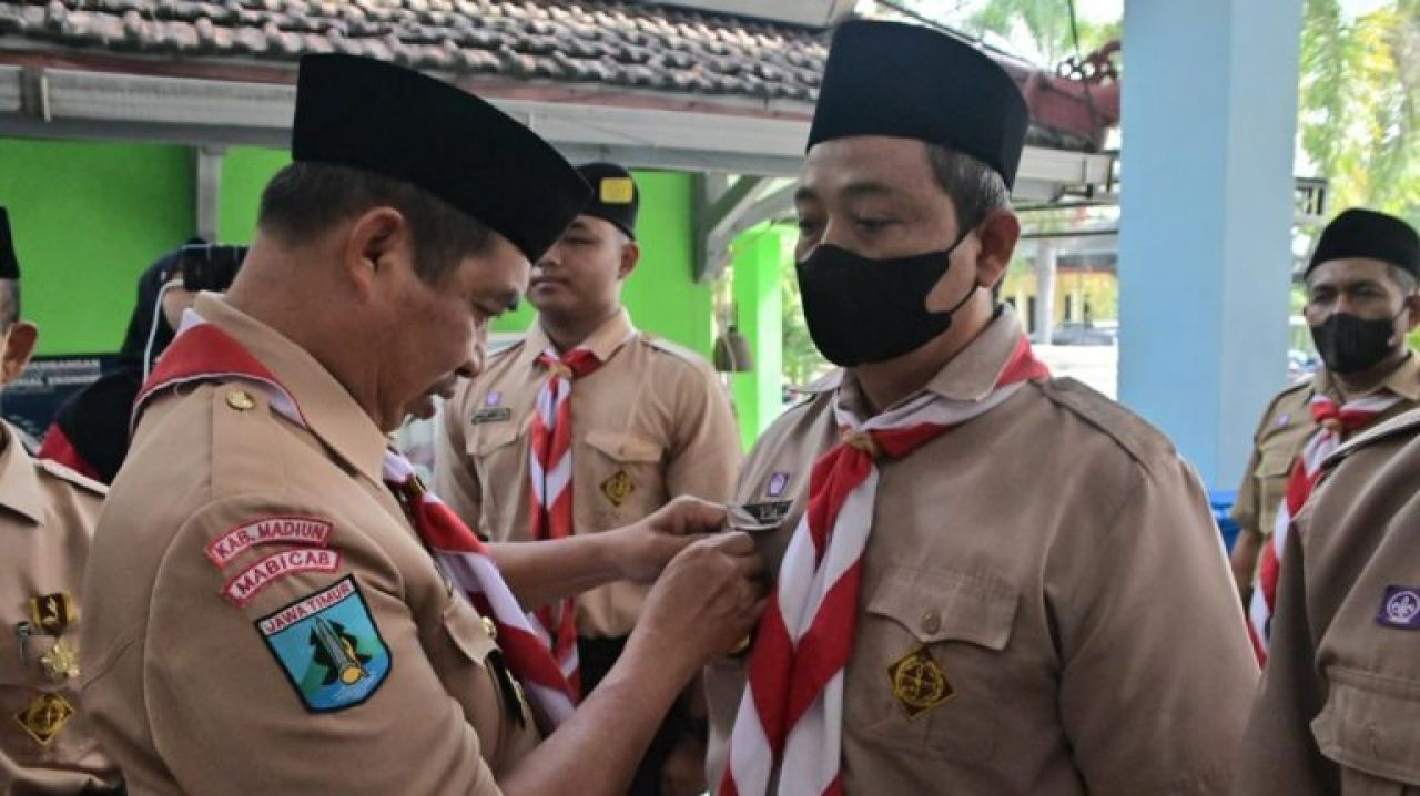 Wabup Madiun Lantik Pengurus Pramuka Kwarran Pilangkenceng Periode 2022-2025