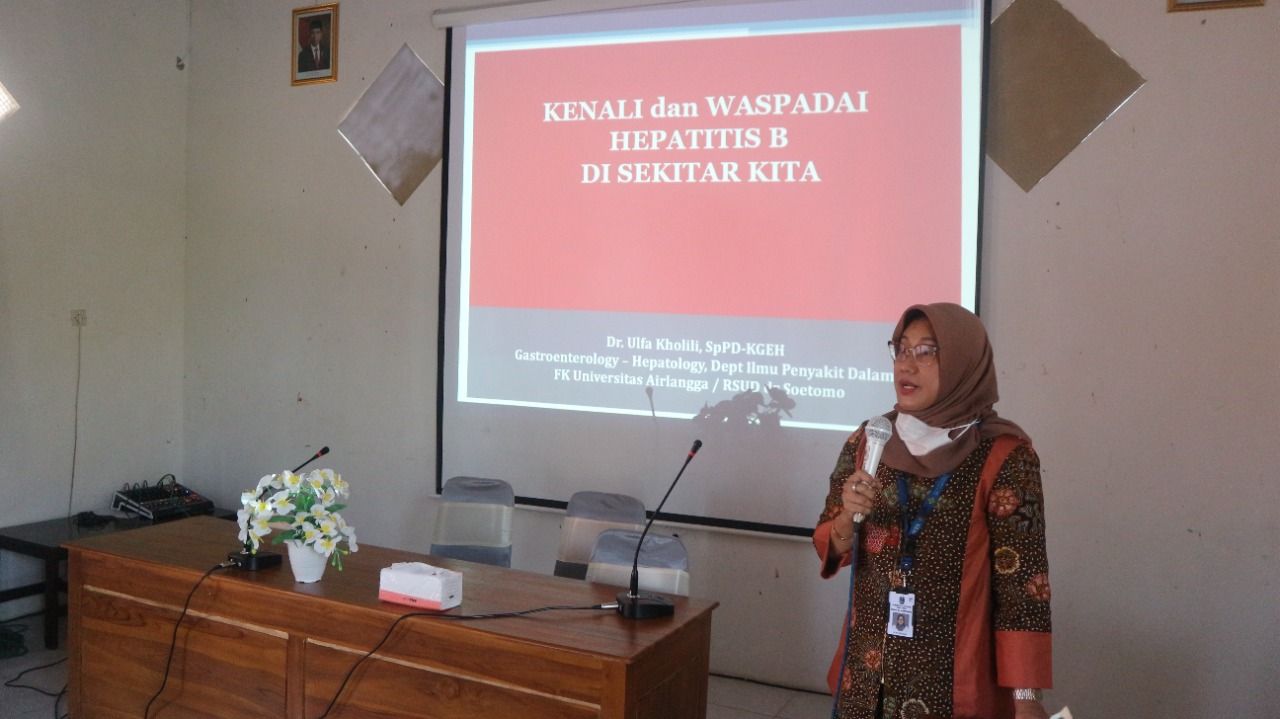 Kader Kesehatan Desa Kare Kabupaten Madiun Belajar Mengenali Hepatitis B
