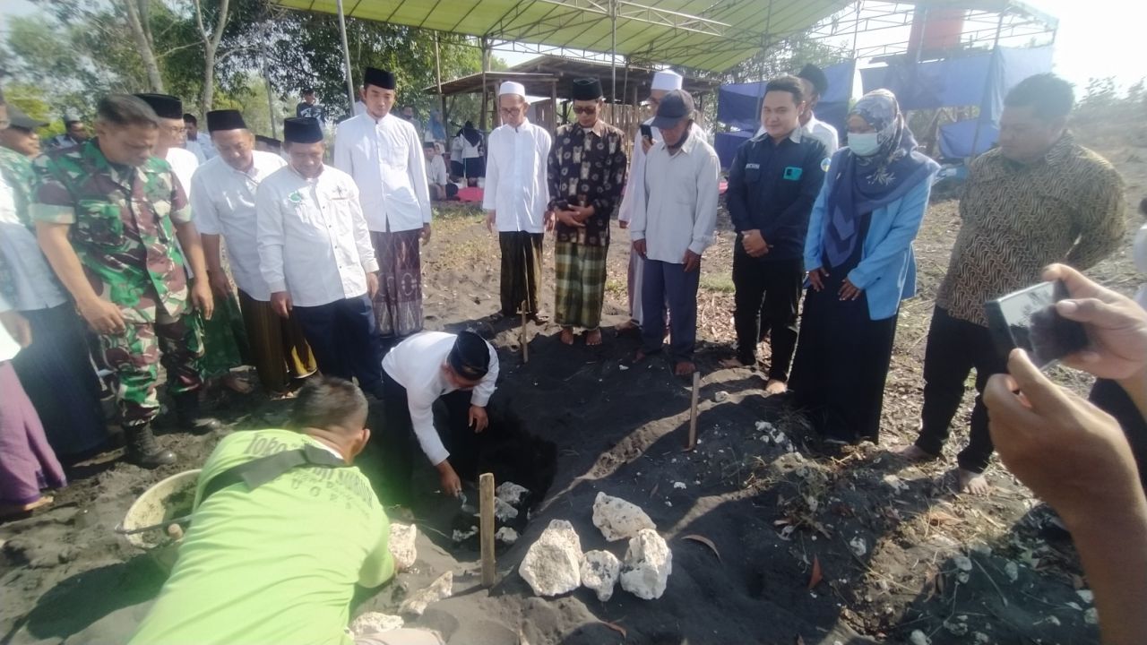 Peletakan Batu Pertama Pembangunan Teaching Factory Agrobisnis Perikanan Laut dan Payau SMK Perikanan dan Kelautan Puger, (22/8/2022)