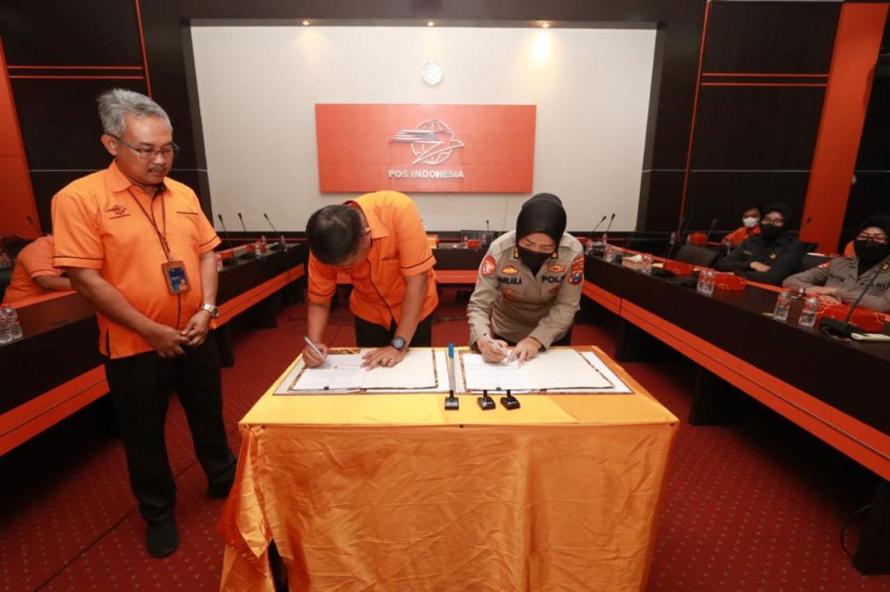 PT Pos Indonesia Tandatangani Perjanjian Kerjasama dengan Polda Jatim