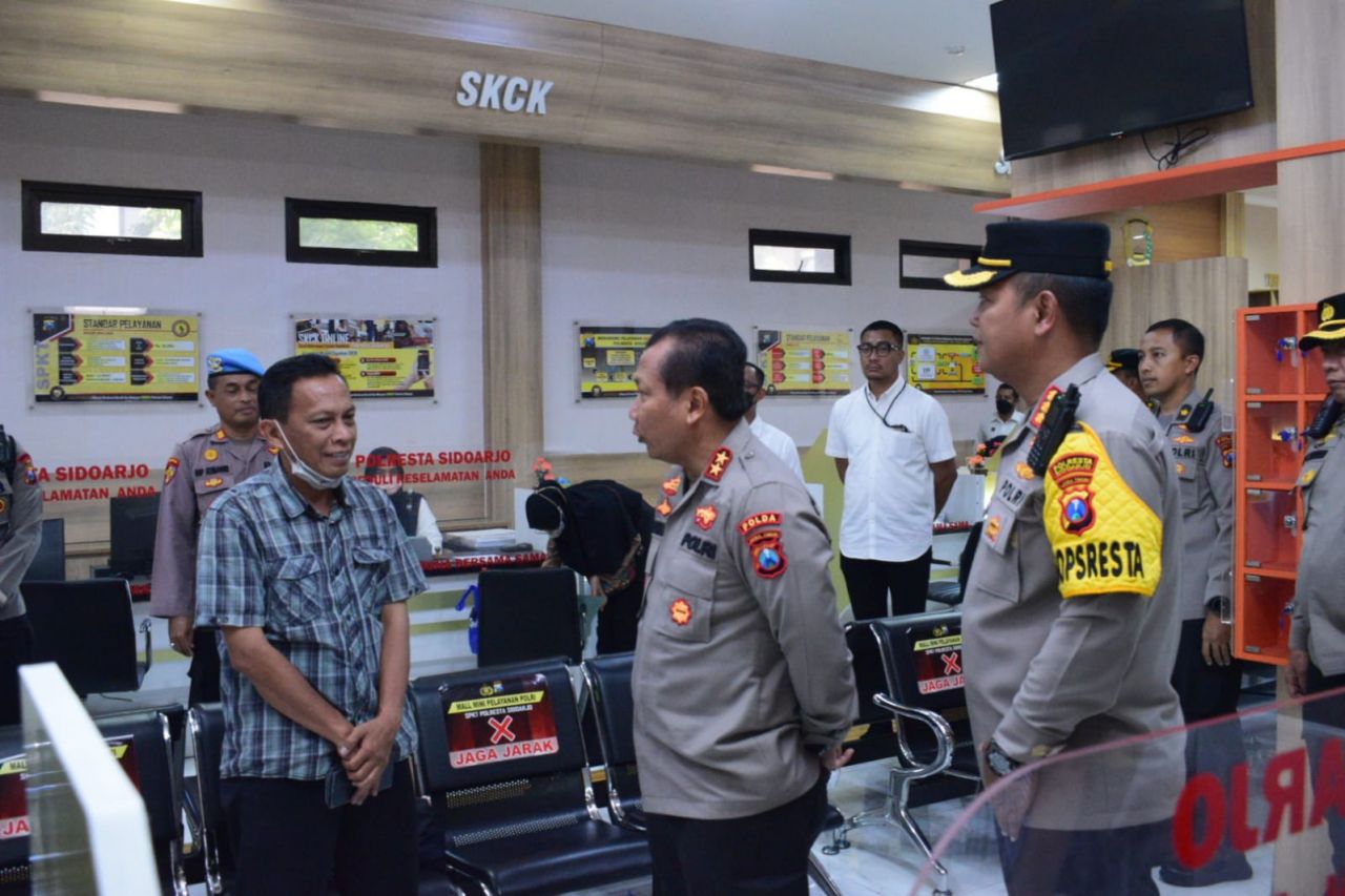 Kapolda Jatim Tinjau Mall Mini Pelayanan Polri  dan Satpas Polresta Sidoarjo