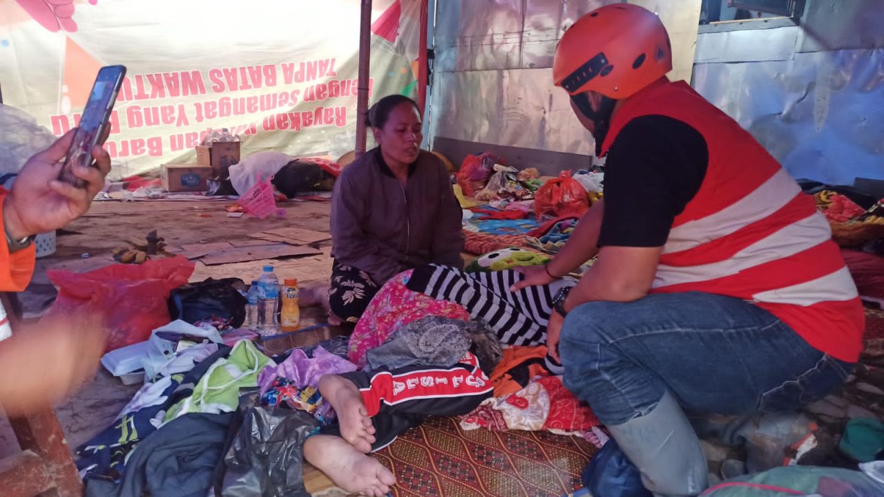 Tim Medis Pemprov Jatim membantu korban gempa Cianjur