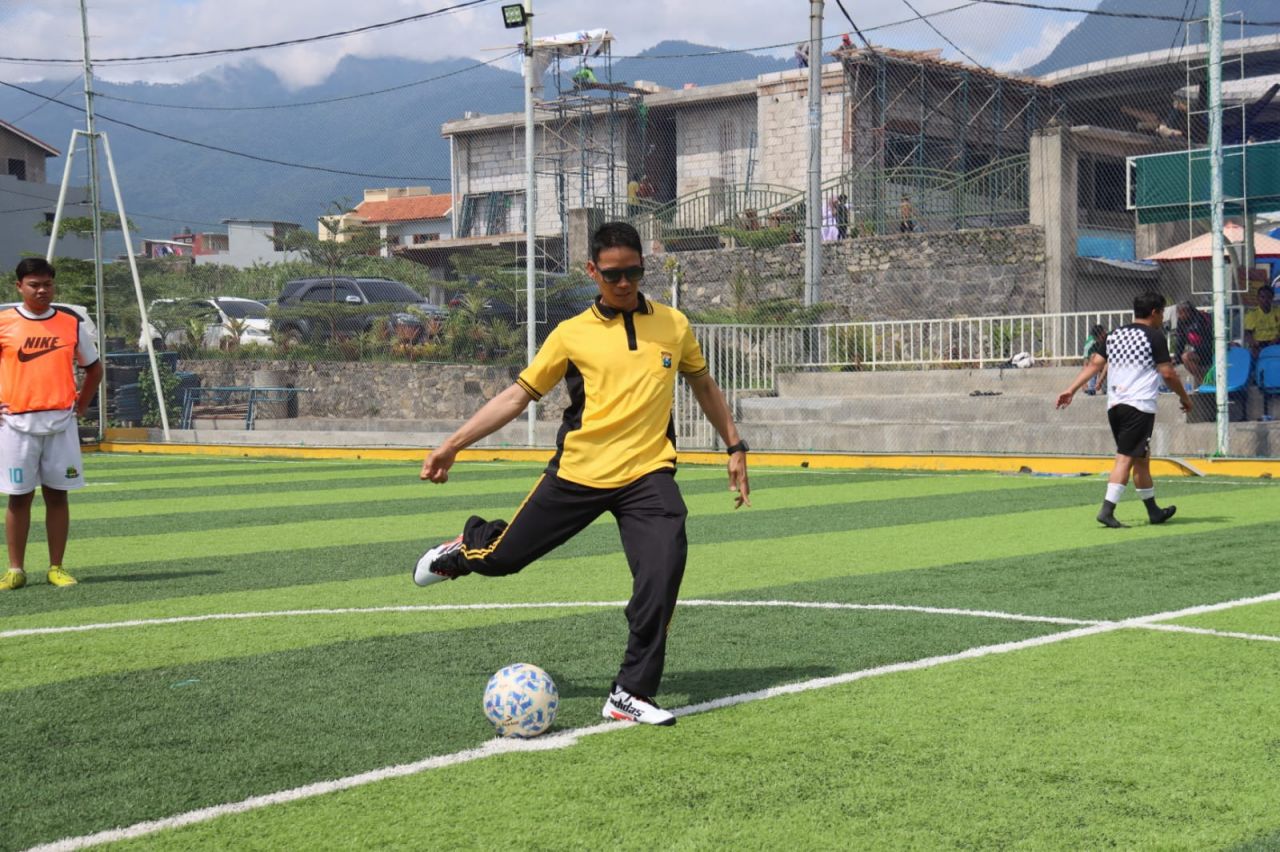 Tingkatkan soliditas, Polres Batu Gelar Sepak Bola Mini Soccer Melawan Awak Media Jurnalis