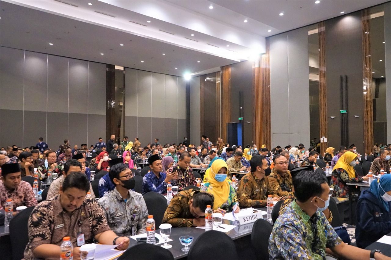 Peserta Rakor Persiapan Rekapitulasi Hasil Verifikasi Faktual Kepengurusan dan Keanggotaan Partai Politik Tingkat Provinsi Jawa timur 
