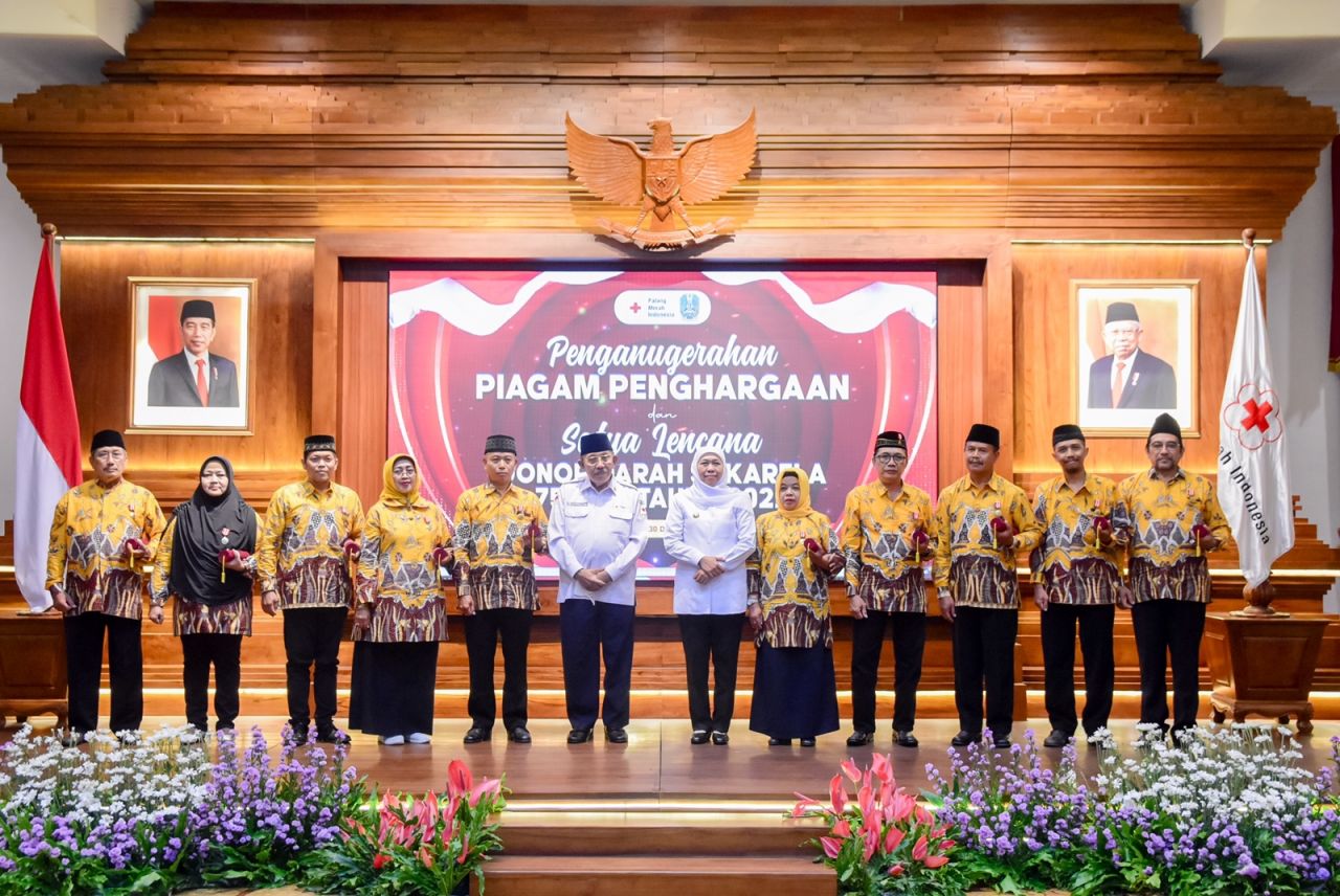 Satya Lencana Untuk Pendonor Darah Sukarela 75 kali